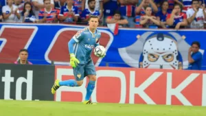 Xodó da torcida do Fortaleza, Boeck deve trabalhar fora de campo