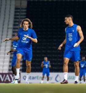 França x Austrália - Atual campeã encara desconfiança em estreia