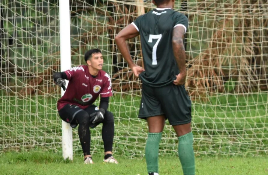 Luto! Goleiro de 19 anos do Galvez sofre mal súbito durante ‘’pelada’’