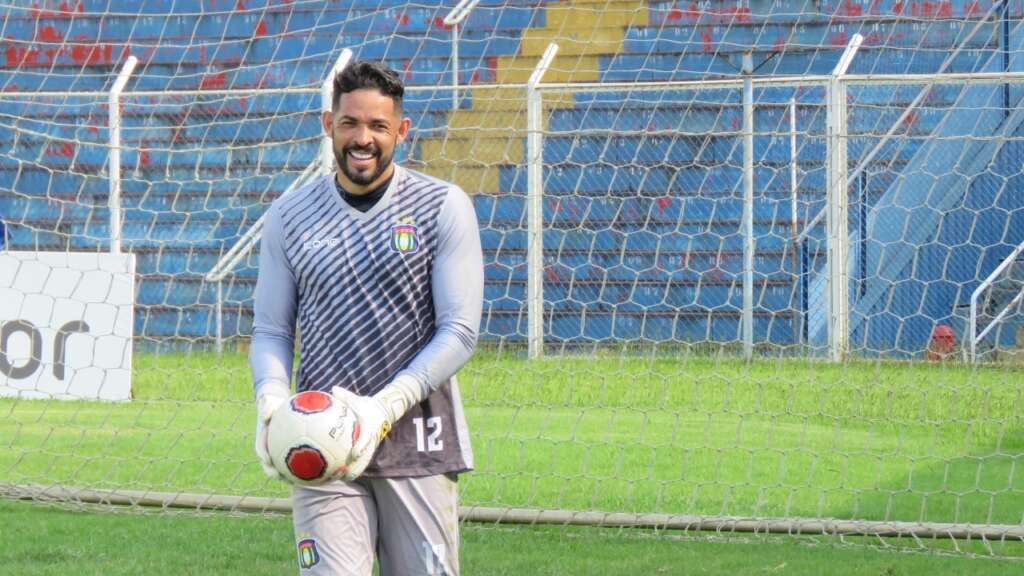 Paulista A2: Ídolo revela salários atrasados no São Caetano e lamenta "abandono" 2 goleiro luiz