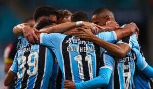 Grêmio 3 x 0 Brusque - Despedida da Série B e vice-campeonato garantido!