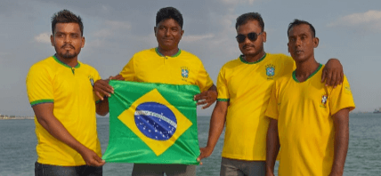 Copa do Mundo: Irmãos do Nepal viajam por amor ao Brasil