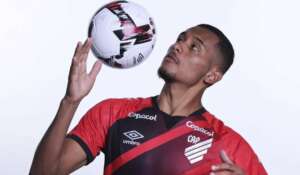 Juventude encaminha empréstimo de lateral Dani Bolt, ex-Athletico