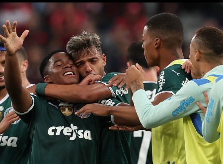 Palmeiras planeja manter base campeã e contratar '2 ou 3 reforços' para 2023