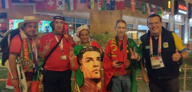 Portugueses comemoram a vaga antecipada nas ruas de Doha