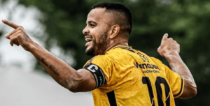 Amazonense: Rafael Tavares comemora renovação com o Amazonas