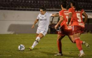 BRASIL LADIES CUP: Internacional vence o Santos e lidera o Grupo B