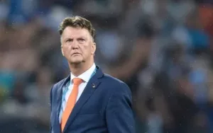 Van Gaal encerra questões políticas e foca objetivo da 'Holanda campeã do mundo'