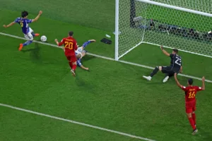 Por que o VAR validou o segundo gol do Japão contra a Espanha na Copa?