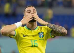 Raí e Juninho perderam posição em Copas: reservas de Tite tentam ganhar espaço