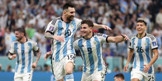Sob o comando de Messi, Argentina vai à final