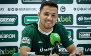 Mineiro: América-MG contrata Dadá, destaque do Goiás no ataque