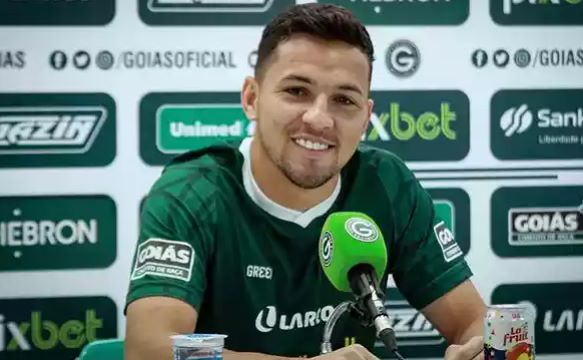 América acerta permanência de Danilo Avelar, que deve atuar como