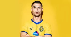 Cristiano Ronaldo assina contrato de 2 anos com o Al Nassr, diz imprensa saudita