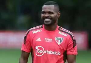 Mineiro: Cruzeiro inicia negociação para trazer meia Nikão do São Paulo