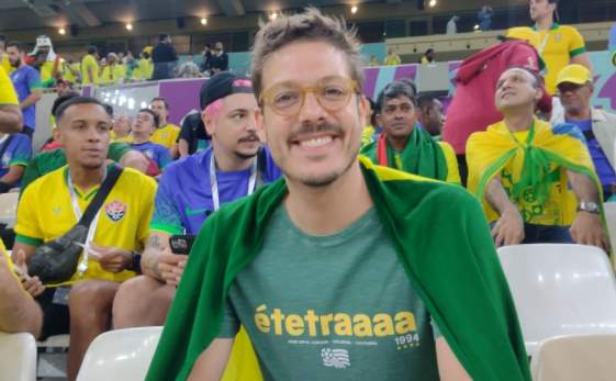 Apaixonado por futebol, Fábio Porchat curte sua 3ª Copa