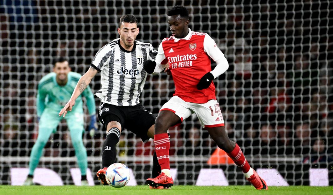 Juventus vence Arsenal em amistoso internacional com dois gols contra