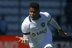 Carioca: Botafogo recebe ‘não’ de time japonês e pode perder Júnior Santos