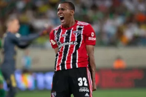 Paulistão: São Paulo negocia zagueiro com futebol inglês