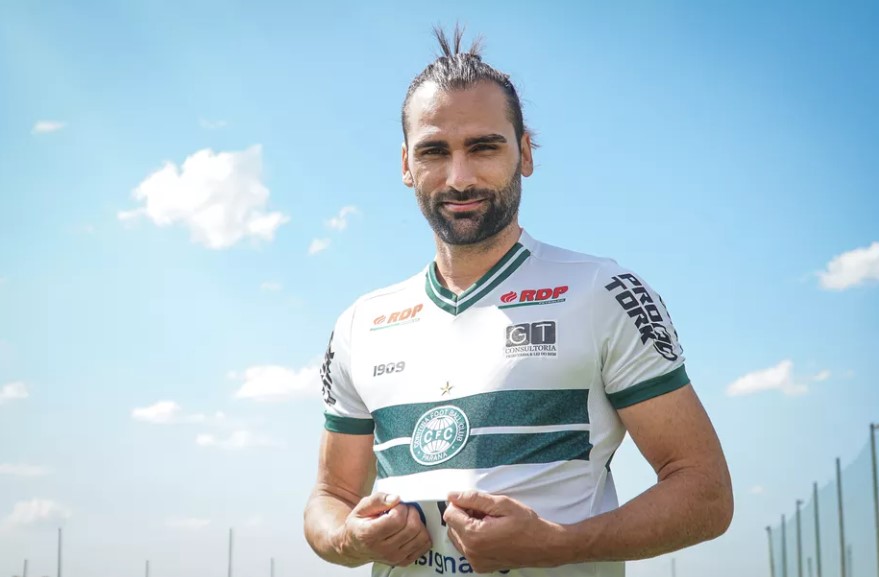 Leo Gamalho Coritiba 2022