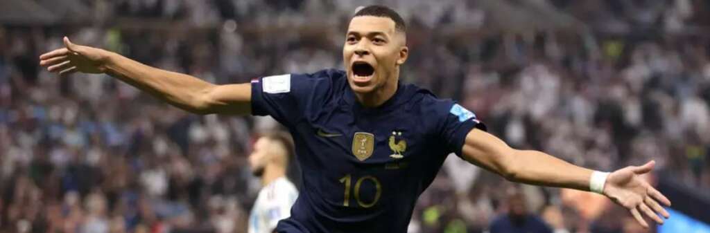 Deschamps diz que perder Copa nos pênaltis é 'cruel' 2 Mbappé marcou três gols na final