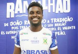 Paulistão: Santo André anuncia volante Moisés Ribeiro, muito mal na Ponte Preta