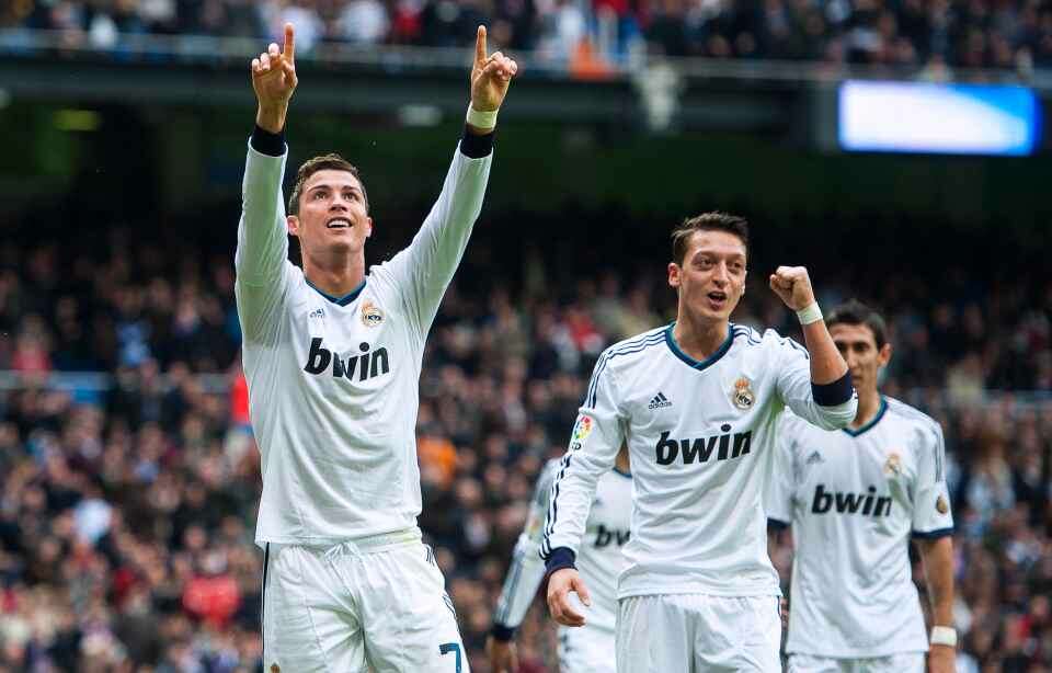 Ozil Cristiano Ronaldo 2022 e1670708899667