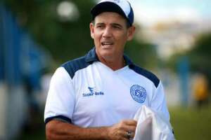 Técnico Paulo Roberto valoriza o “saber sofrer” do São Bento diante do Palmeiras