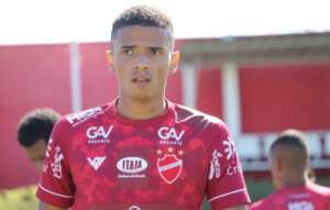 Goiano: Vila Nova rescinde contrato com meia Romário por indisciplina grave