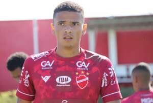 Goiano : Volante dispensado por indisciplina no Vila Nova é contratado pelo Goiânia