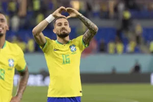 Alex Telles vai dos campos sofridos da Série D à Copa do Mundo do Catar