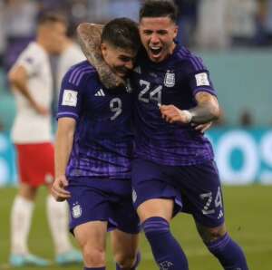 Argentina 2 x 1 Austrália - Messi supera gols de Maradona em Copas e Argentina vai às quartas