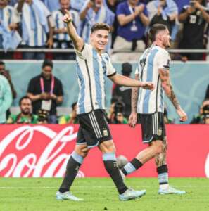 Argentina e Holanda voltam a fazer jogo decisivo de Copa; relembre os confrontos