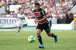 Pernambucano: Santa Cruz ganha reforço de Ariel contra Maguary