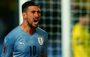 Gana 0 x 2 Uruguai – Arrascaeta brilha, mas não garante vaga nas oitavas