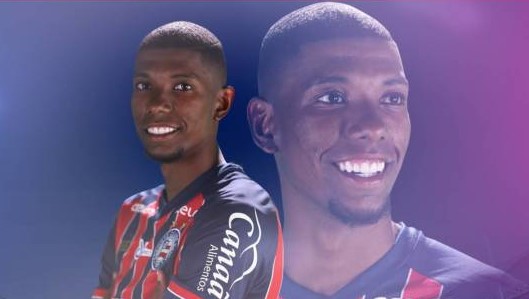 Kanu é anunciado pelo Bahia