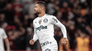 Tabata tem lesão na coxa confirmada e vira problema para o Palmeiras nas finais