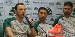 Catarinense: Chapecoense apresenta técnico Bruno Pivetti