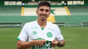 Catarinense: Chapecoense apresenta mais três reforços, que exaltam elenco: 'Grupo muito bom'