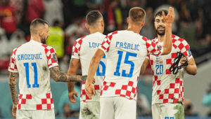 Croácia tem time operário, com defesa forte, espírito de luta e muito fôlego