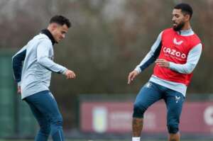 Douglas Luiz posta foto com Coutinho e mensagem ao Vasco: 'Já já estamos voltando'