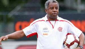 Campeão com o Flamengo, Andrade manda recado após mal súbito: 'Estou bem'