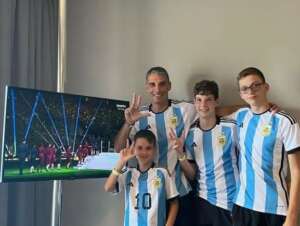 Fortaleza publica foto de Vojvoda celebrando título da Argentina