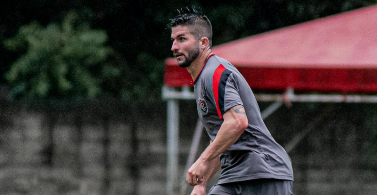 guilherme queiroz no vitoria 768x398 1