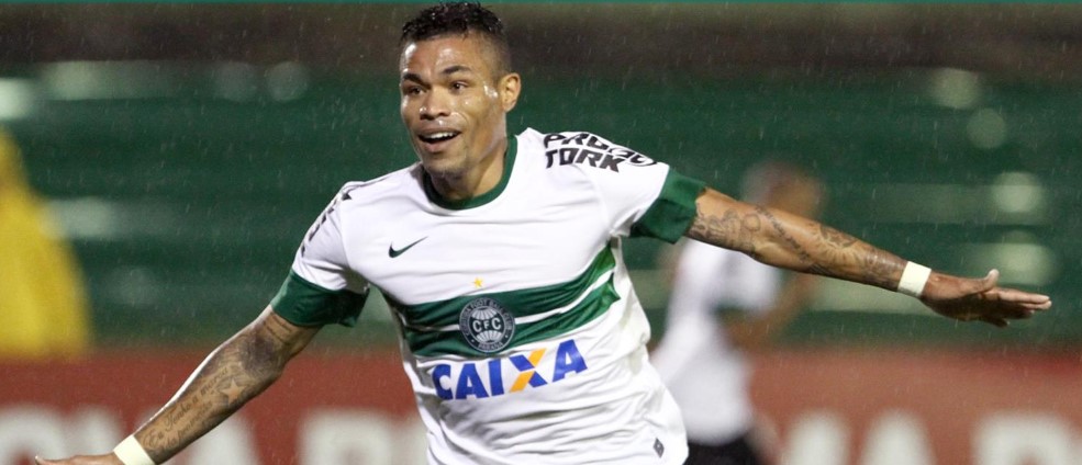 Júnior Urso rescindiu com o Coritiba