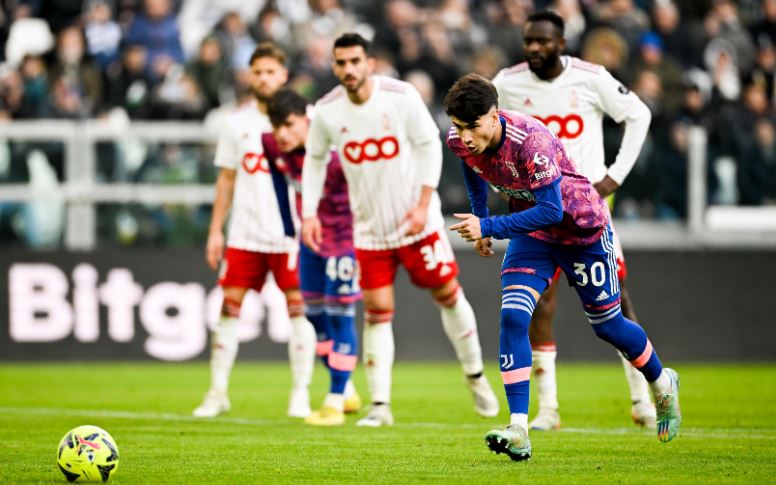 Danilo faz contra e Juventus empata com Standard Liège em amistoso