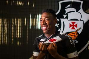 Carioca: Vasco anuncia Léo, ex-zagueiro do São Paulo