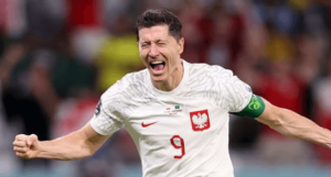 Michniewicz promete Polônia 'diferente' e mais apoio a Lewandowski em campo