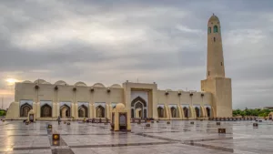 Catar tem 800 mesquitas, com salas de oração em shoppings, aeroportos e estádios