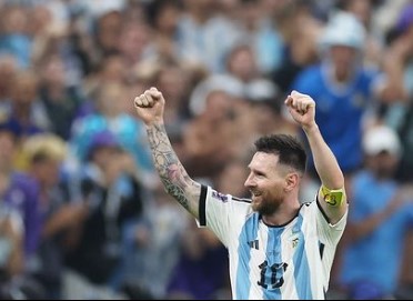 Messi conquista devotos no Catar e é venerado por jogadas geniais e liderança